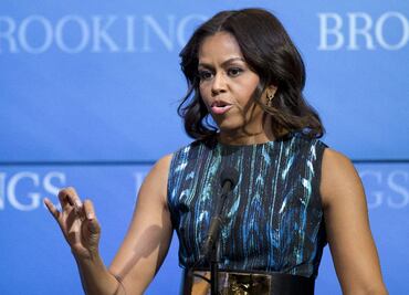 Michelle Obama roba atención en Convención Demócrata