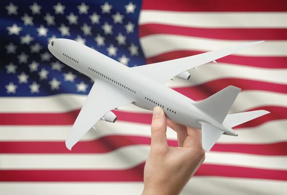¿Qué documentos me pueden pedir al abordar un vuelo hacia Estados Unidos?