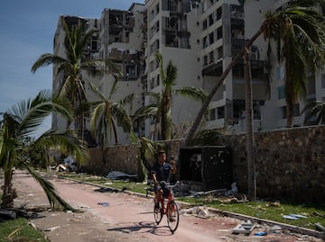 Suman 45 muertos y 47 desaparecidos en Acapulco por huracán Otis