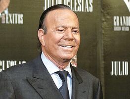 Confiscan frutas al cantante Julio Iglesias en República Dominicana para prevenir plagas
