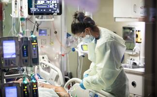 Las mujeres son un 22% más propensas al covid largo: estudio