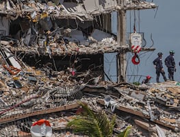Sube a 94 la cifra de muertos en derrumbe de edificio en Miami-Dade