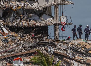 Sube a 94 la cifra de muertos en derrumbe de edificio en Miami-Dade