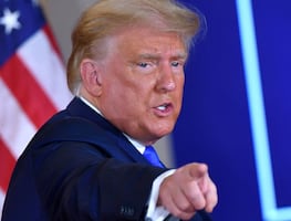 Abogado dice que Trump no será esposado a su llegada al tribunal
