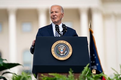 Biden espera que Trump "reconsidere" su idea de imponer aranceles a México y Canadá