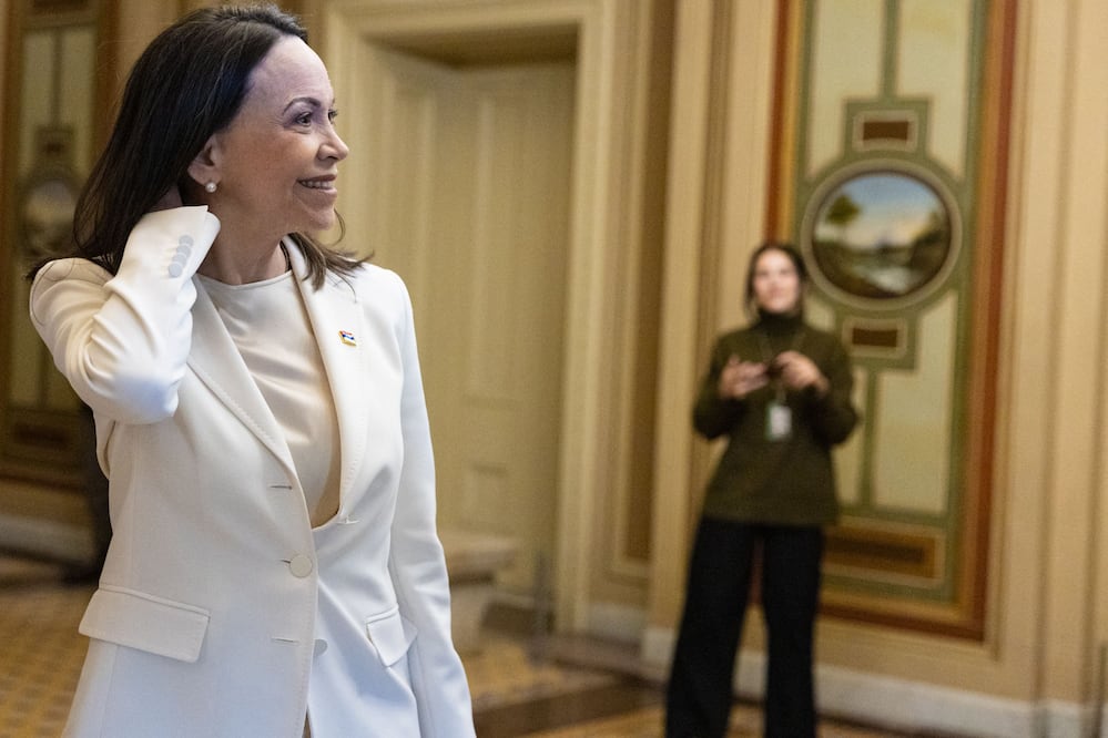 María Corina Machado revela que presentó su medalla del Nobel a Trump en la Casa Blanca.   Anna Rose Layden/Getty Images/AFP