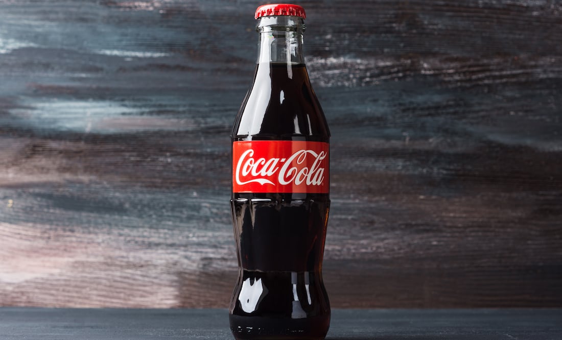 Latinos “cancelan” a Coca-Cola por apoyar las políticas antimigrantes de Trump: “Nos traicionó”. Foto: iSTOCK-Mindstyle