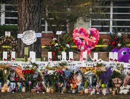 Tiroteo en Texas. Niña se cubrió con la sangre de una amiga y fingió estar muerta