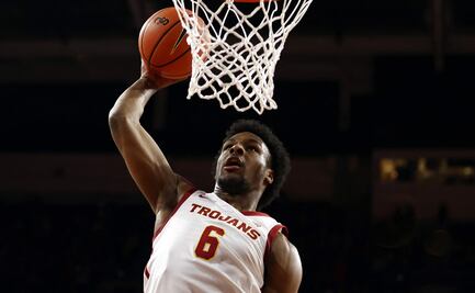 Hijo de LeBron James, Bronny James, debuta en el baloncesto universitario tras paro cardíaco