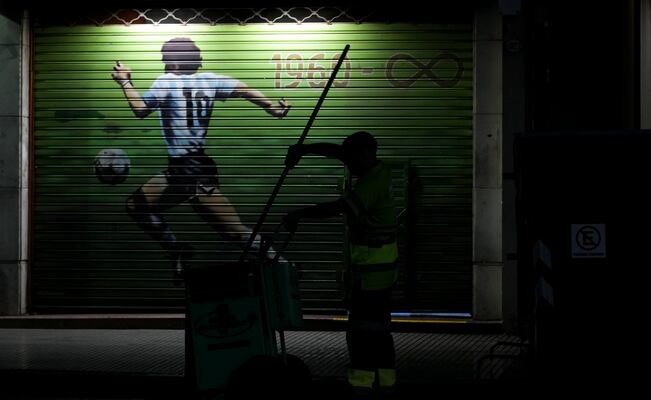 Revelan que Maradona sufría insomnio, se negaba a tomar medicamentos y tenía conductas autolesivas