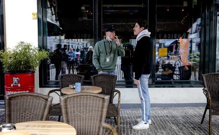 Covid-19. España analiza prohibir fumar en las terrazas al aire libre