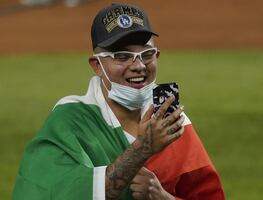 El mexicano Julio Urías, estrella de los Dodgers, fue detenido por violencia doméstica