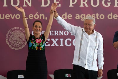AMLO pide a Morena apoyar a Claudia Sheinbaum tras despedirse de la vida pública en México