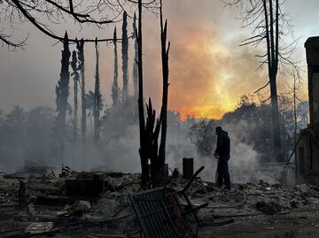 Incendios en Los Ángeles: "Parece como si hubiera caído una bomba"