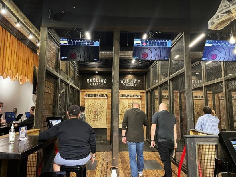 10 razones para visitar AREA15, el nuevo hot spot de arte en Las Vegas 