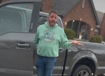 "No es su país, sólo son minions": graban acto racista contra mexicanos en EU