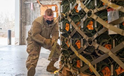 Biden analiza aumentar la implicación militar ante la escalada en Ucrania