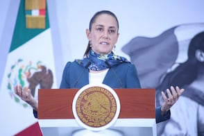 TV Azteca responde a Sheinbaum y acusa intento de censura tras llamado a no ver la televisora