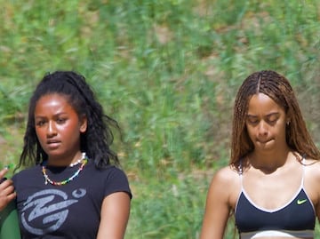 Hijas de Obama se lucen con atuendos deportivos en paseo por LA