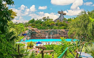 Disney World aplaza reapertura de parques acuáticos hasta 2021