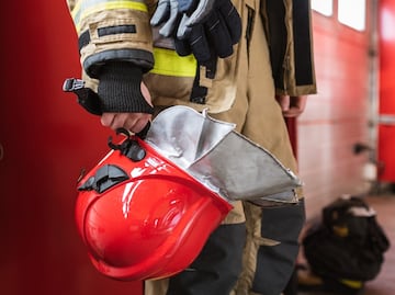 Arrestan en California a un bombero acusado de provocar al menos cinco incendios