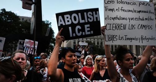 Multarán con 250 mil dólares a quien diga este insulto a migrantes en NY