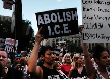 Multarán con 250 mil dólares a quien diga este insulto a migrantes en NY