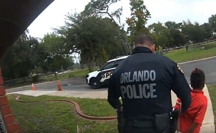 Video."Denme otra oportunidad, no me arresten", suplica niña a policías