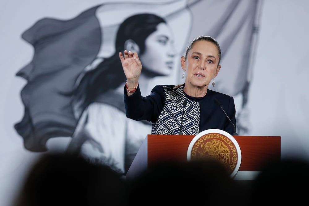 Sheinbaum va por los 15 mil millones de dólares de ‘El Mayo’ Zambada: México buscará recuperar los bienes decomisados en EU. Foto: EFE/Isaac Esquivel