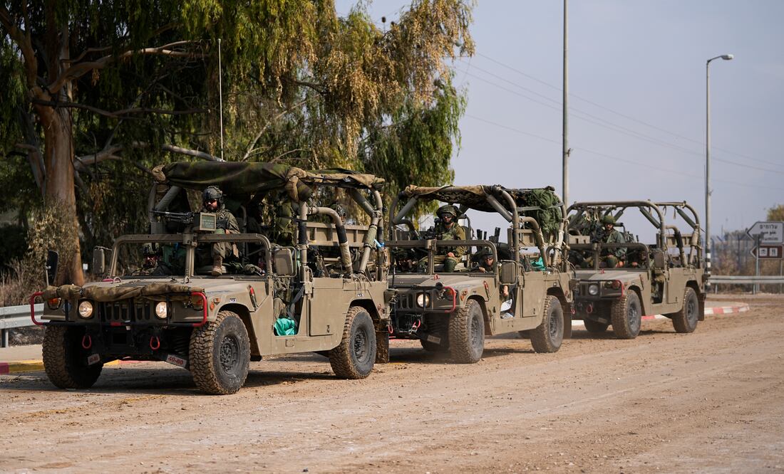 Israel intensifica los bombardeos en Gaza: ¿Se avecina una operación terrestre?. (AP Foto/Ohad Zwigenberg)