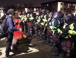 Segunda noche de protestas en Minneapolis por muerte de afroamericano