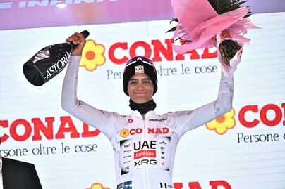 Isaac Del Toro sigue de rosa: el mexicano amplía su ventaja en Giro de Italia