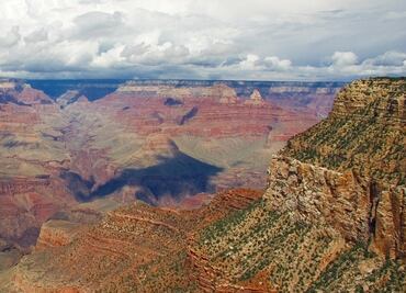Acusan a hombre de organizar paseo con 153 personas en el Gran Cañón en pandemia