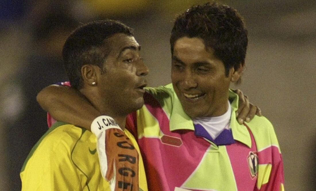 Jugadores que participarán en el partido de leyendas de Conmebol en Estados Unidos. Foto Archivo EFE / Brendan Mcdermid