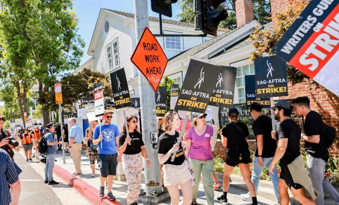 ¿Por qué estallaron las huelgas en Hollywood? ¿Se verán afectados los estrenos de verano?. Foto AFP