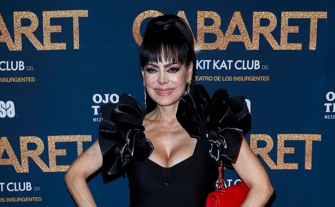 Maribel Guardia presume diminuta cintura en elegante vestido amarillo a los 65 años. Foto: Shutterstock vía Grosby