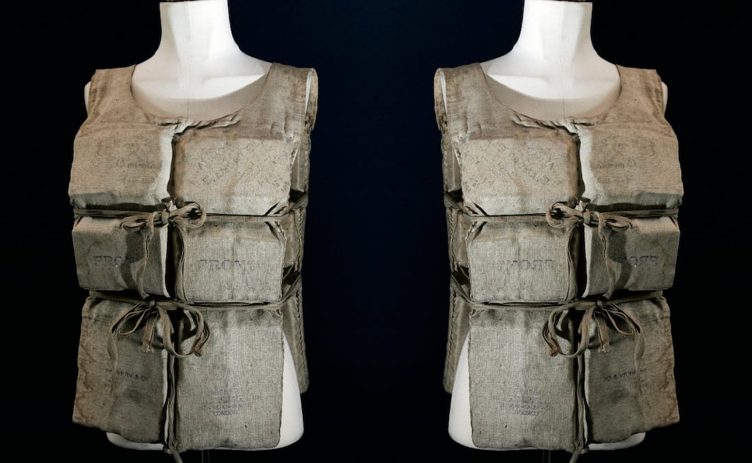 Increíble subasta: chaleco de pasajera del Titanic alcanza los 906 mil dólares. Foto: (AP Photo/Sang Tan)