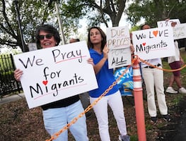Legislador niega condiciones inhumanas para migrantes: "No es un hotel, es una cárcel"