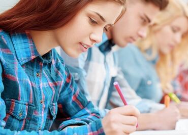 ¿Estudiar más o ir a dormir antes de un examen? El MIT responde