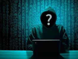 EU ofrece recompensa de 10 millones de dólares por "hacker" ruso