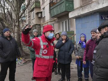 En ciudad ucraniana de Mariúpol no hay calefacción ni agua, denuncia Cruz Roja