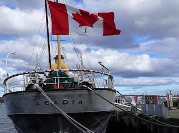 Solicitan mexicanos para trabajo en descarga de mariscos en Canadá