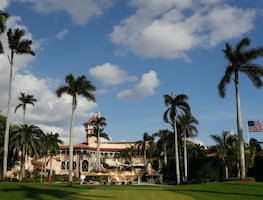 Así es Mar-a-Lago, la mansión de Trump a la que regresa tras la presidencia