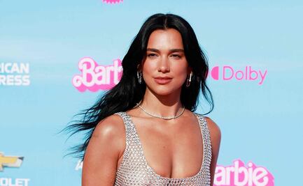 Al estilo Bella Hadid, Dua Lipa posa para Vogue sin top y con cambio de imagen