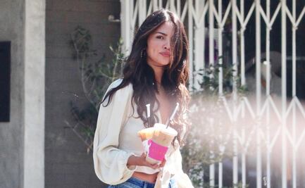Eiza González 'roba miradas' con skinny jeans en California