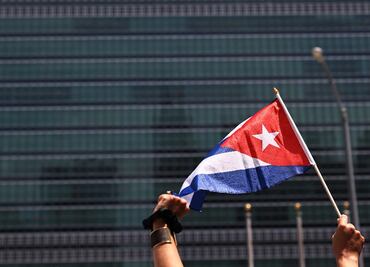 Video. Detienen a youtuber cubana en plena transmisión en vivo