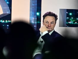 Twitter, de Elon Musk, lo cumple: retira marca de verificación a cuentas que no paguen