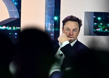 Elon Musk presenta su IA y dice que no será "políticamente correcta"