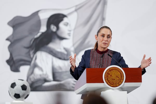 México se prepara para el 25N: Sheinbaum exige paz en las marchas