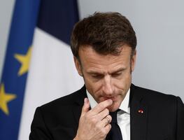 Emmanuel Macron expresa “indignación” por rehenes muertos en Gaza; pide alto a la guerra
